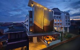 Vasanti Kuta Hotel